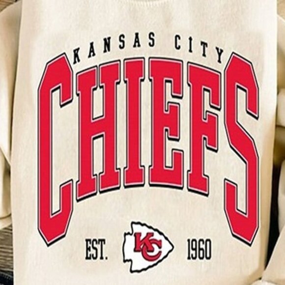 Kansas City Chiefs KC Football Sweatshirt Retro NFL Crewneck Vintage Fan Gift 79 - Picture 2 of 5